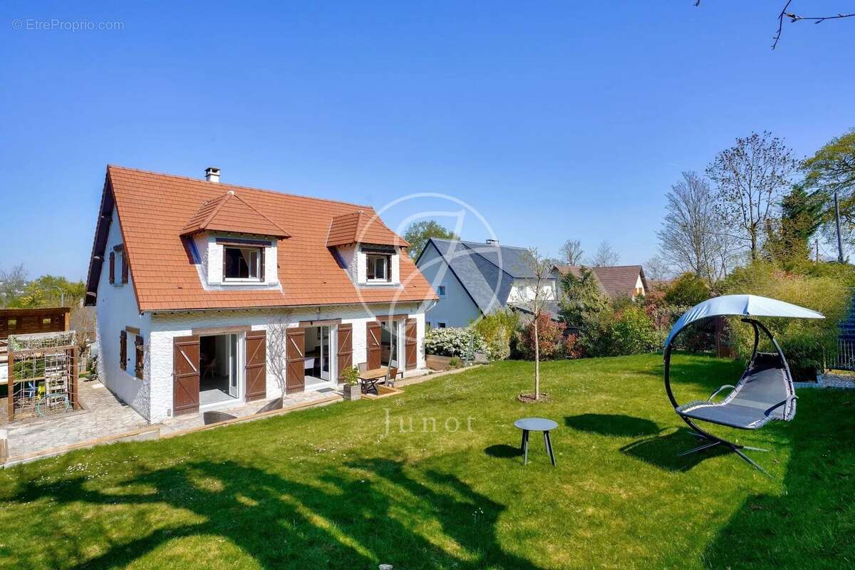 Maison à MARLY-LE-ROI