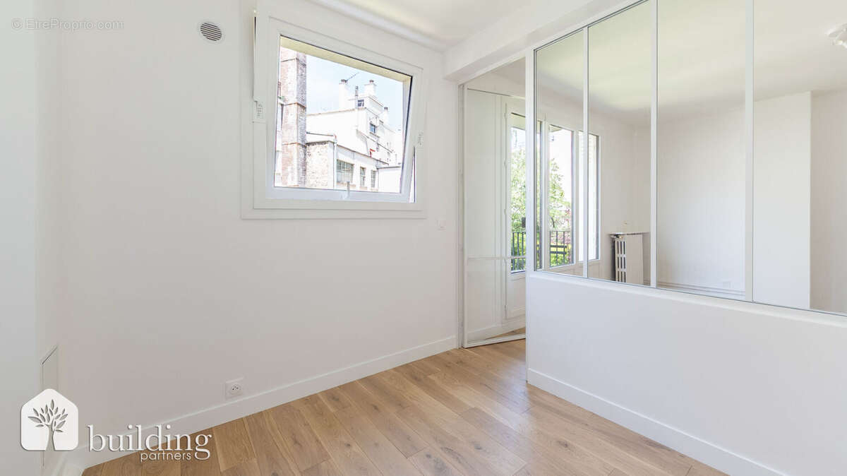 A vendre - Levallois-Perret - Anatole France - Appartement 2 pièces de 27,85 m² avec balcon - photo 14