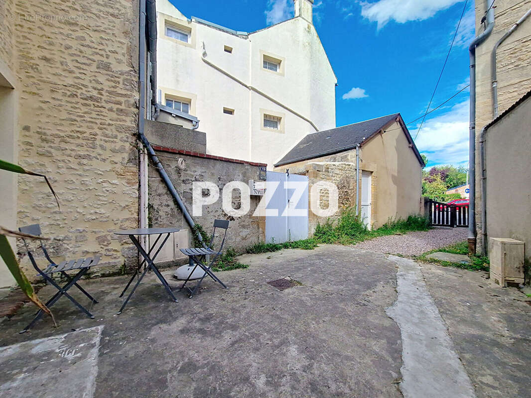 Maison à COURSEULLES-SUR-MER