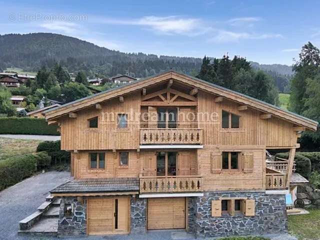 Exclusivité - Magnifique Chalet de 5 chambres - Praz sur Arly (74120) - photo 2
