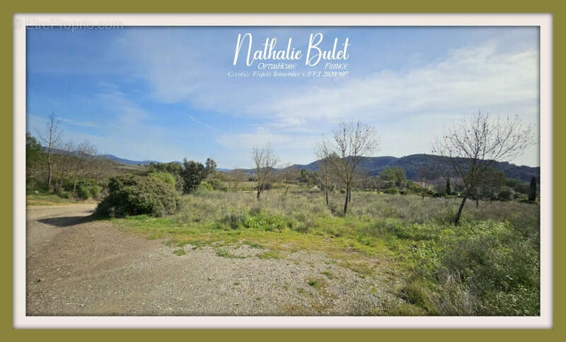 Terrain à PIERRERUE