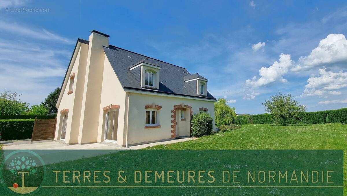 Maison à MARTIN-EGLISE