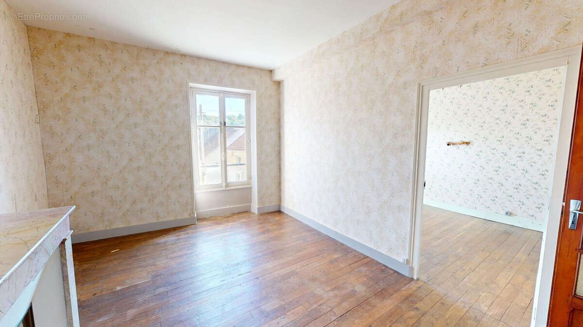 Maison à BRINON-SUR-BEUVRON