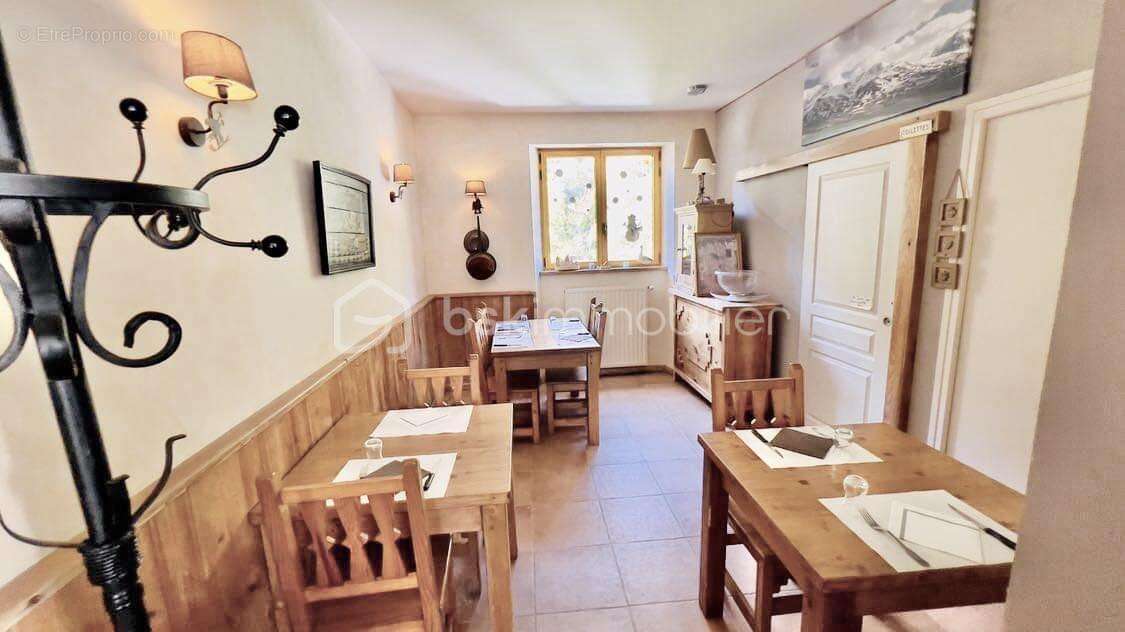 Fonds de commerce – Restaurant 85 m² – Fourneaux - photo 7