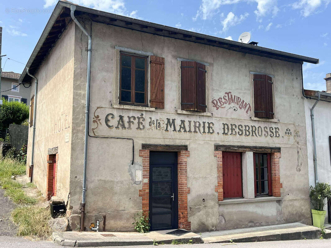 Maison à SAINT-NIZIER-D'AZERGUES
