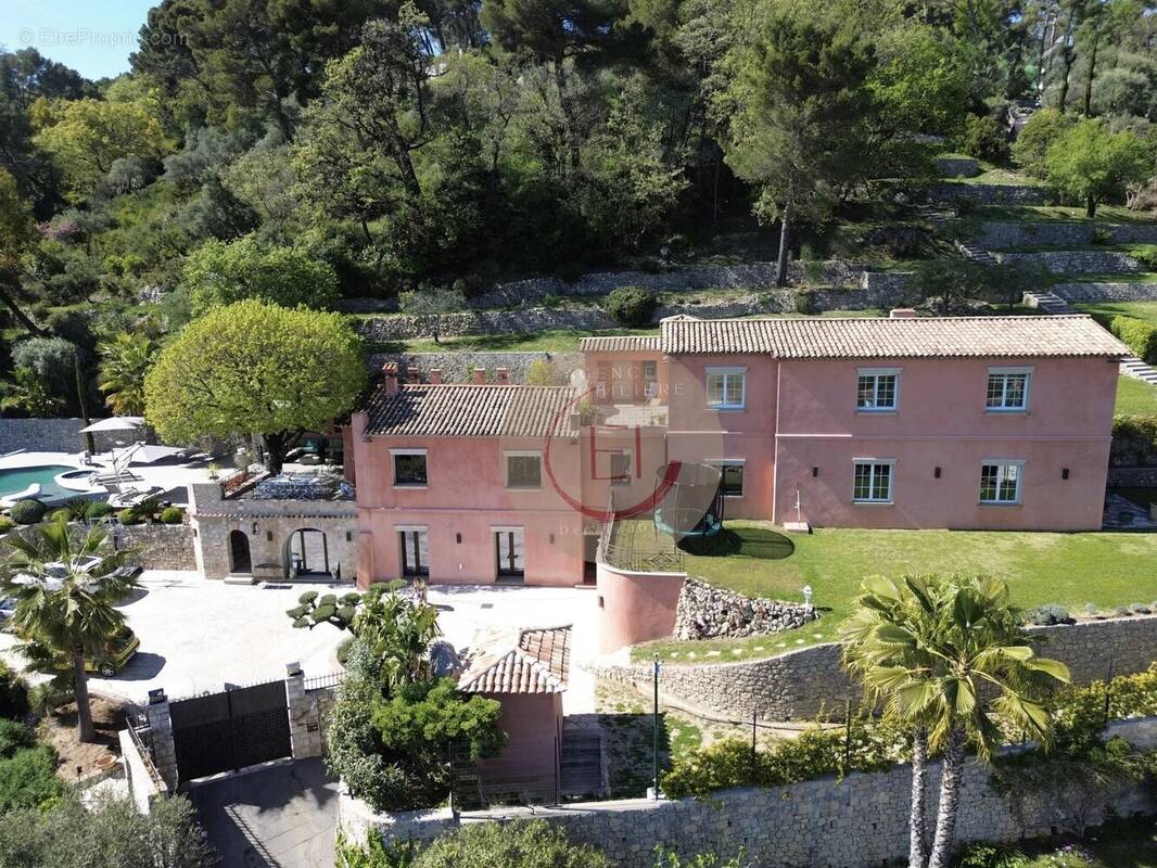 Maison à MOUGINS