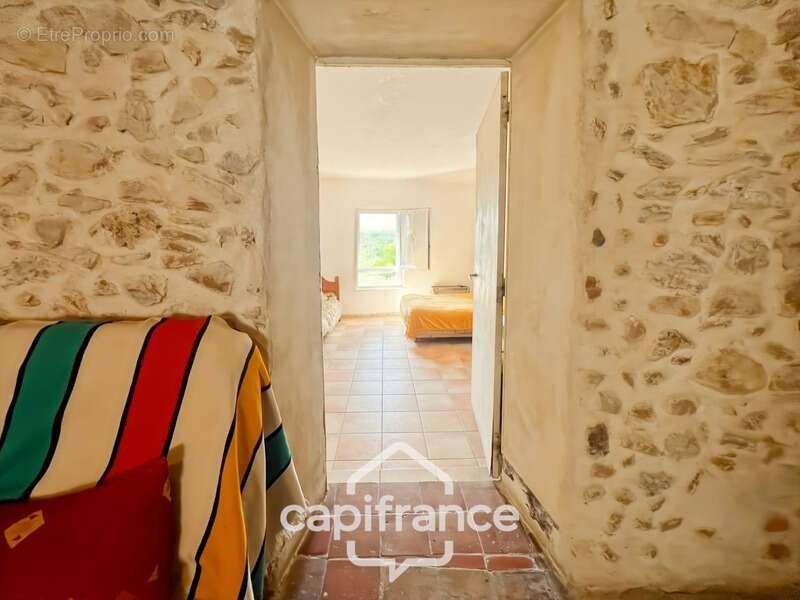 Maison à CAMPS-LA-SOURCE