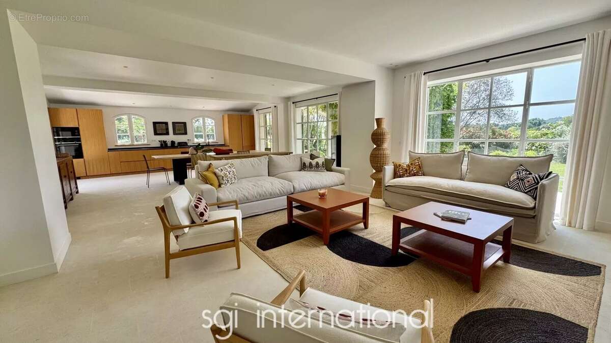 Maison à RAMATUELLE