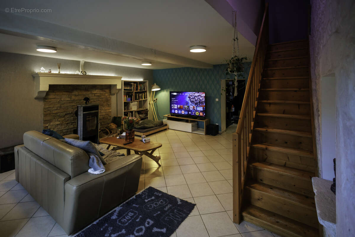 Maison à SAINT-ELOY-LES-MINES