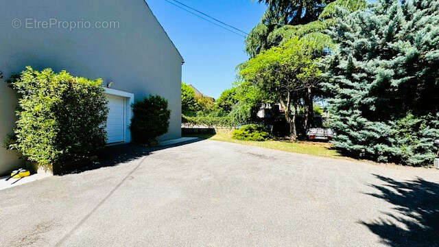 Maison à VAISON-LA-ROMAINE