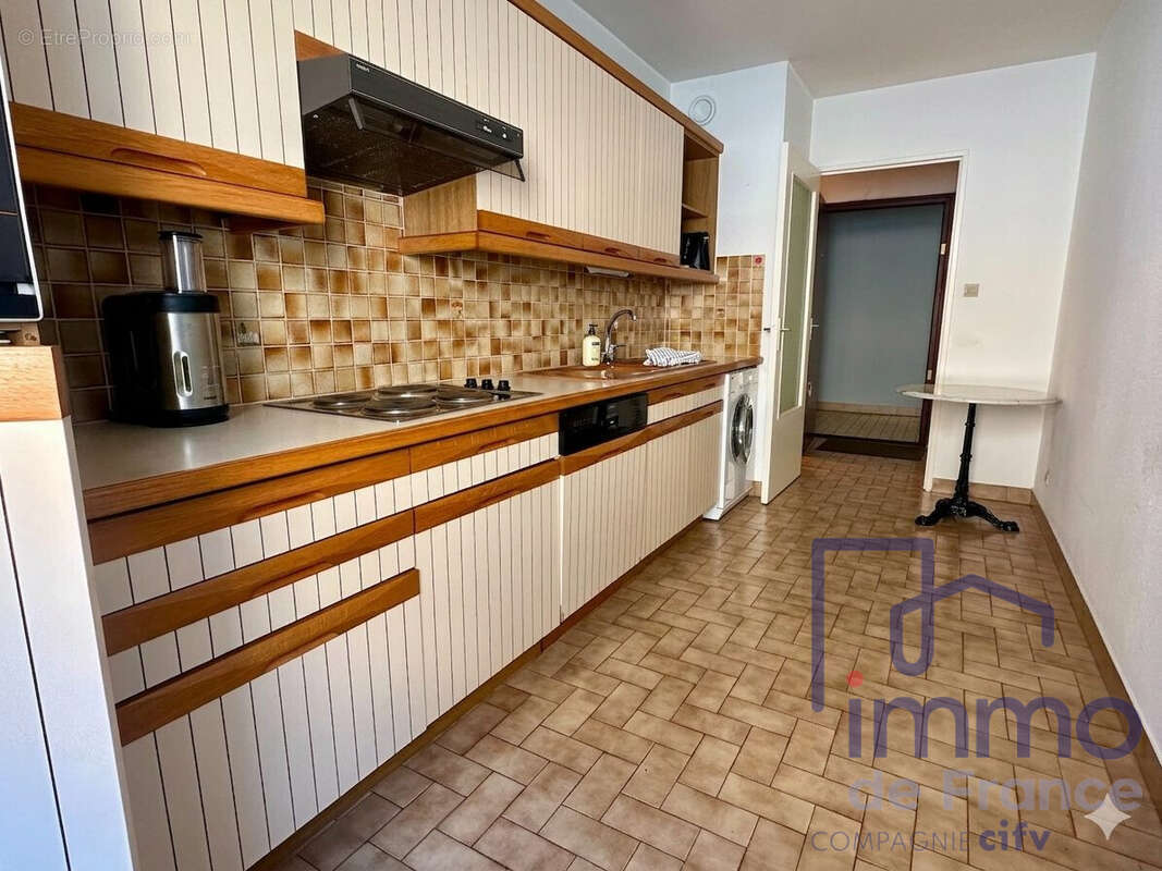 Appartement à SAINT-ETIENNE