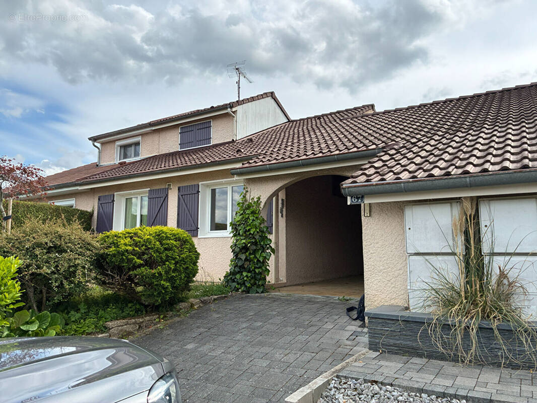 Maison à THISE