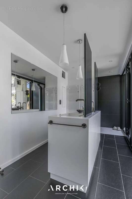 Maison à LE BOUSCAT