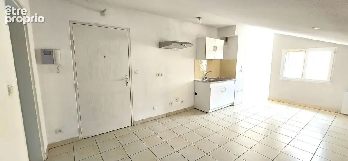 T2 de 46,50 m2 carrez mais 85 m2 au sol, terrasse privative, place de parking - photo 2
