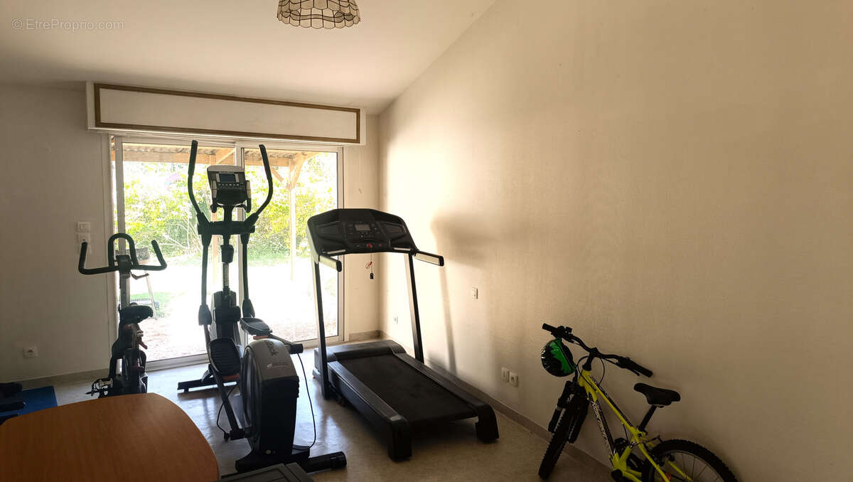 Maison à MORTAGNE-SUR-GIRONDE