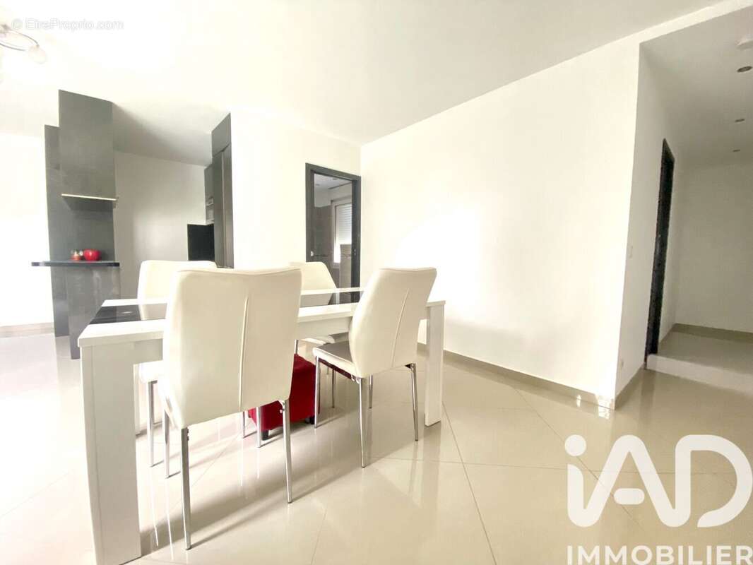 Photo 3 - Appartement à SAVIGNY-SUR-ORGE