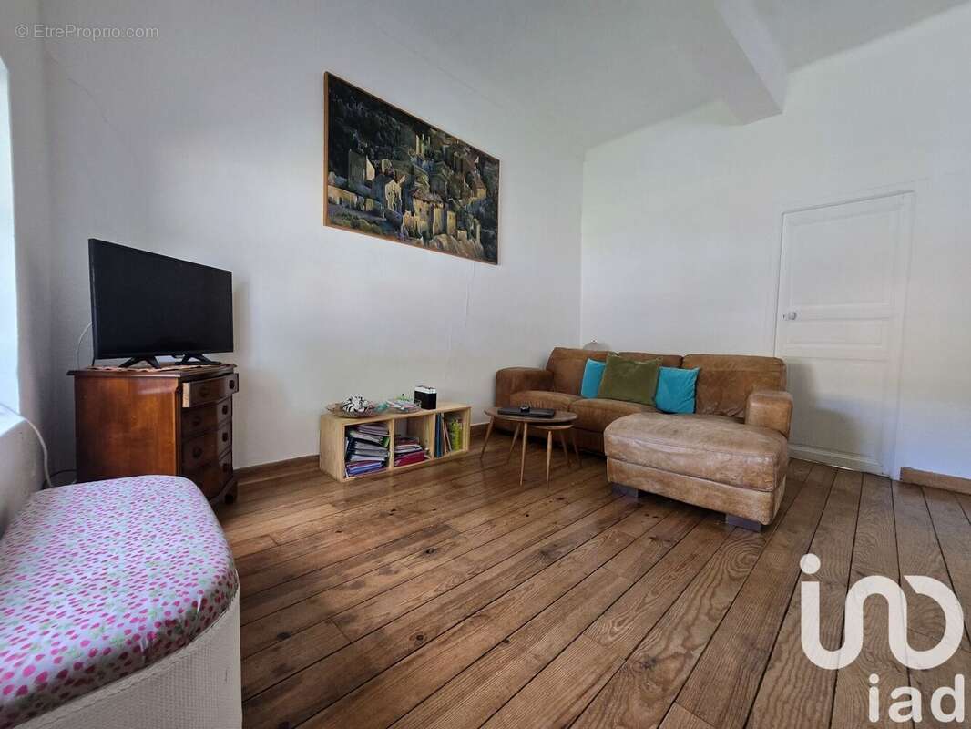 Maison 141 m² à Albas  - photo 3