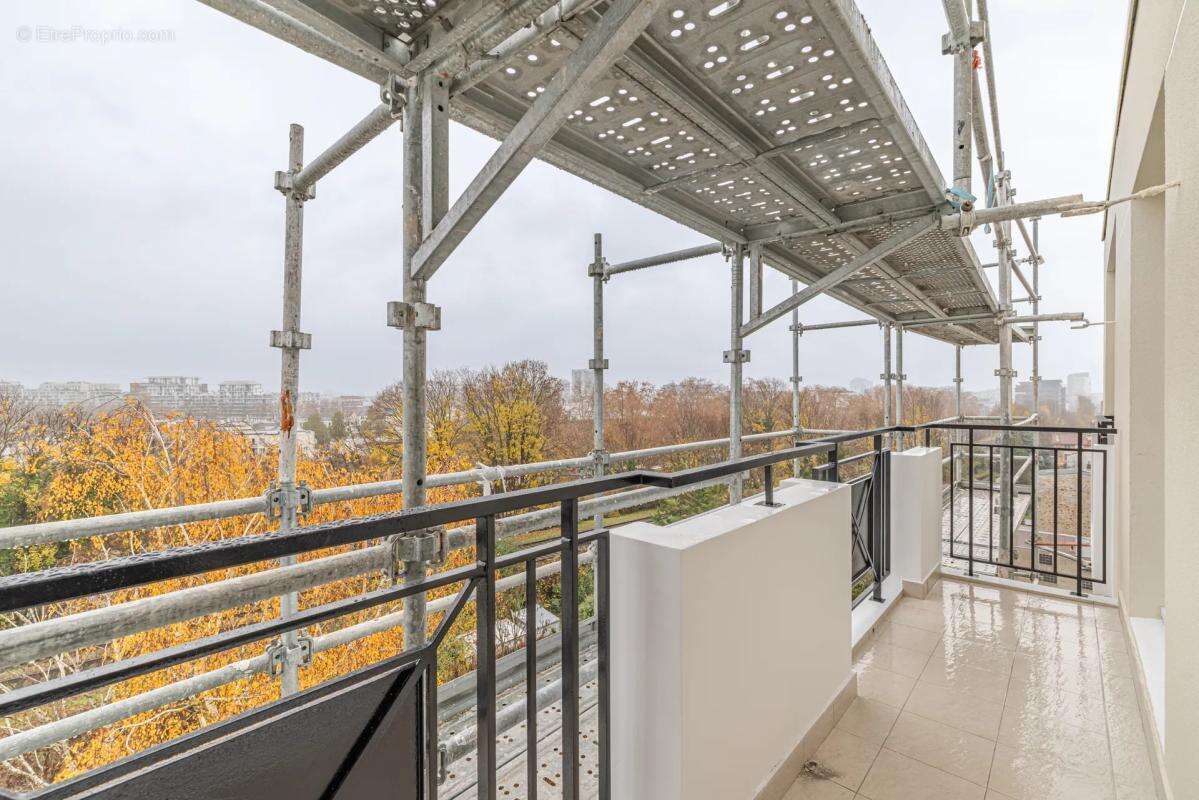 Appartement à ISSY-LES-MOULINEAUX