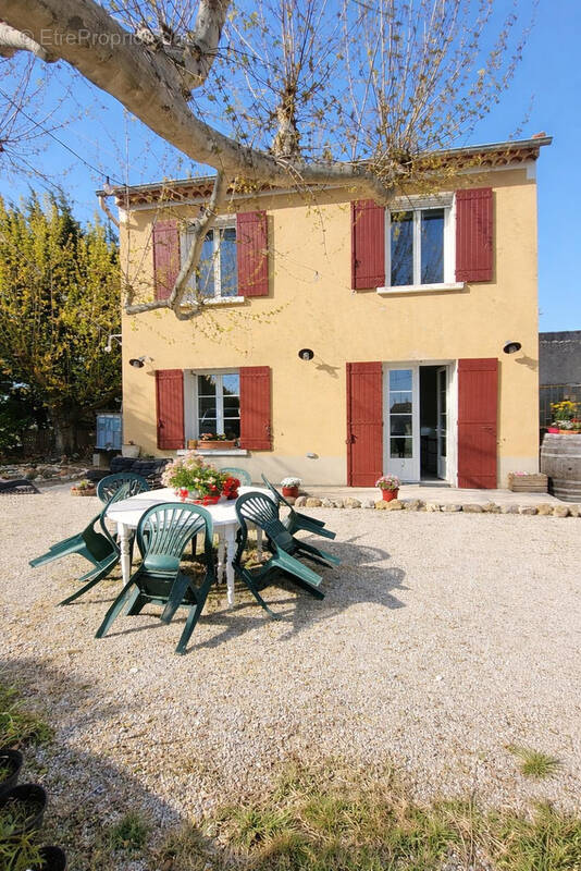 Maison à JONQUIERES