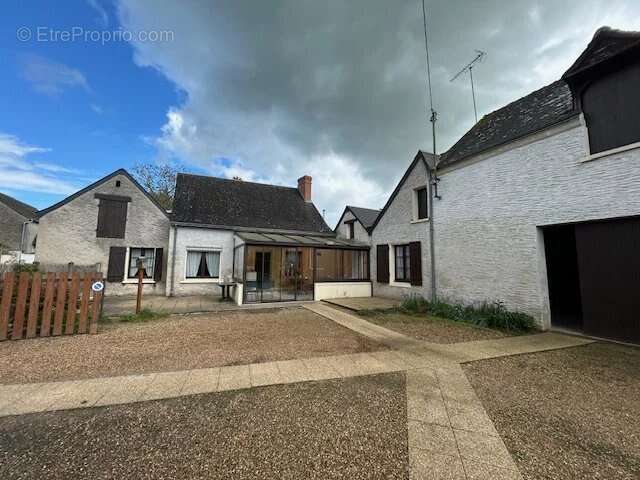 Maison à LA CHAPELLE-AUX-NAUX