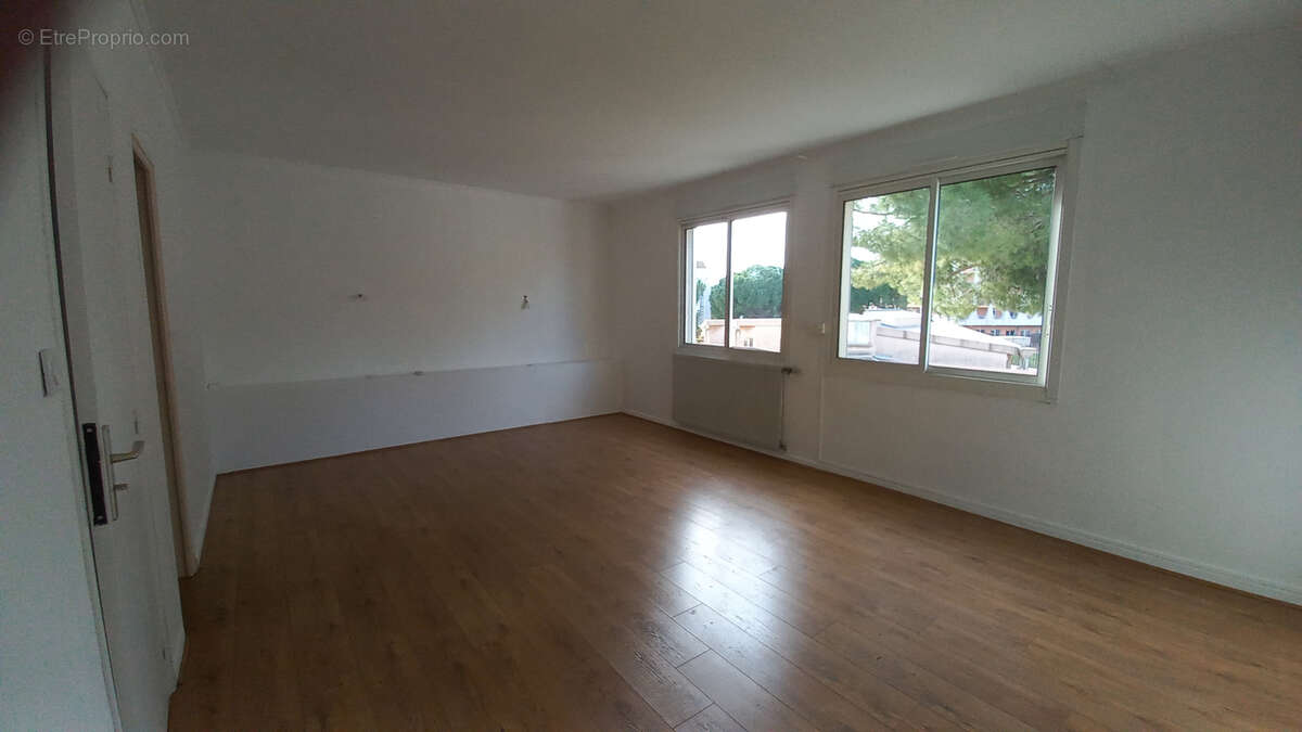 Appartement à BEZIERS