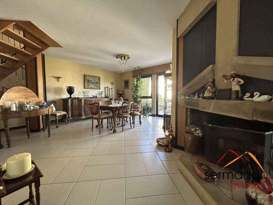 Salle à manger - Maison à SARREGUEMINES