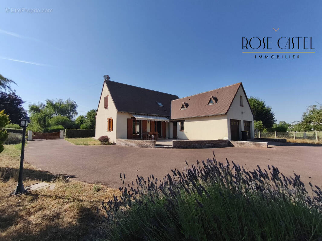 Maison 165 m² à Chateaudun  - photo 2