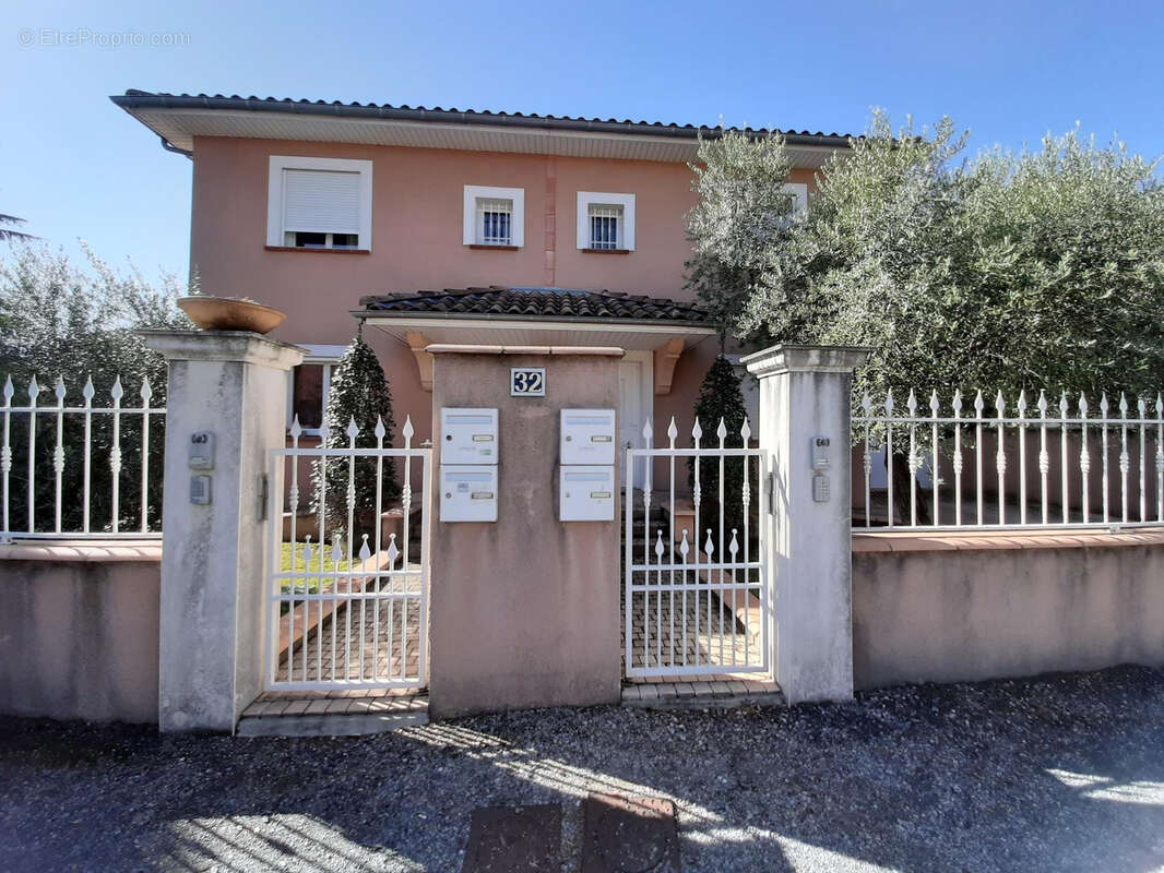 Appartement à AUSSILLON