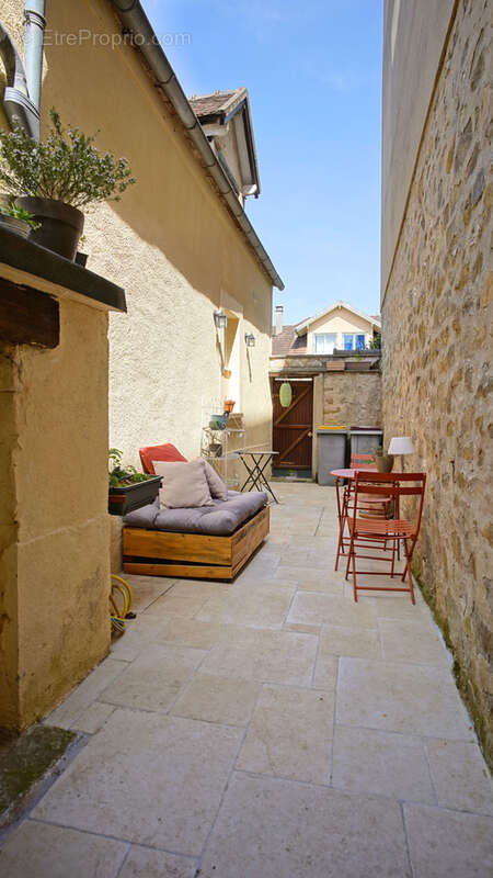 Maison à FONTAINEBLEAU