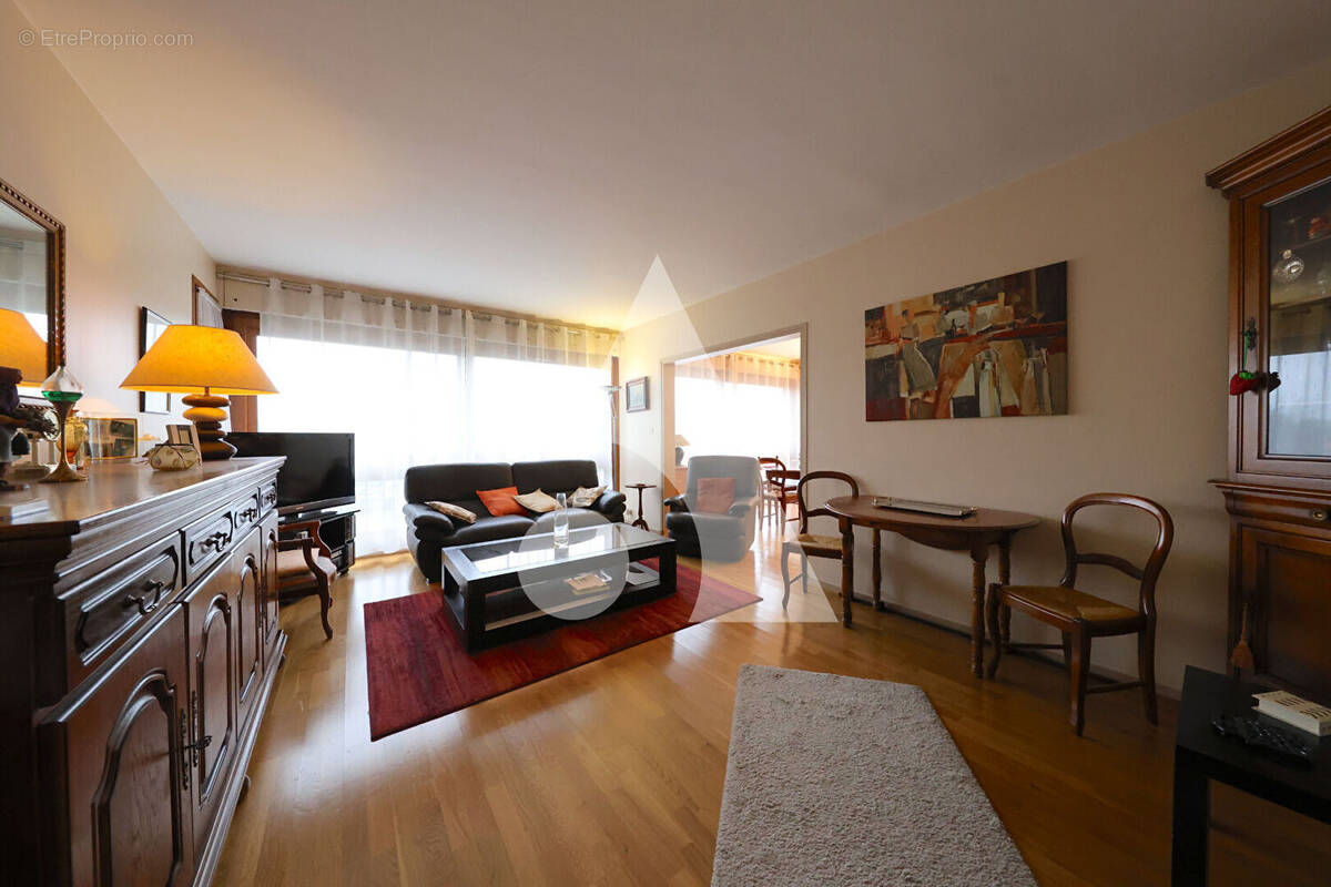 Appartement à RIS-ORANGIS