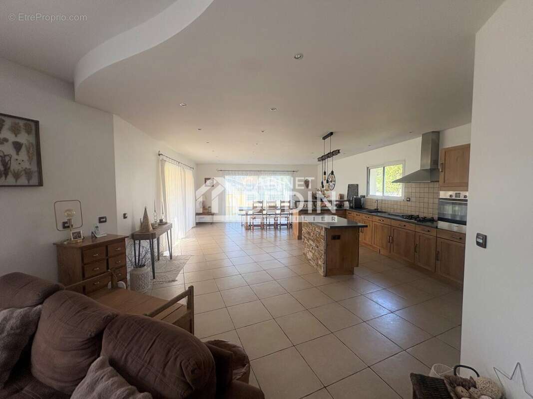 Maison à MARCHEPRIME