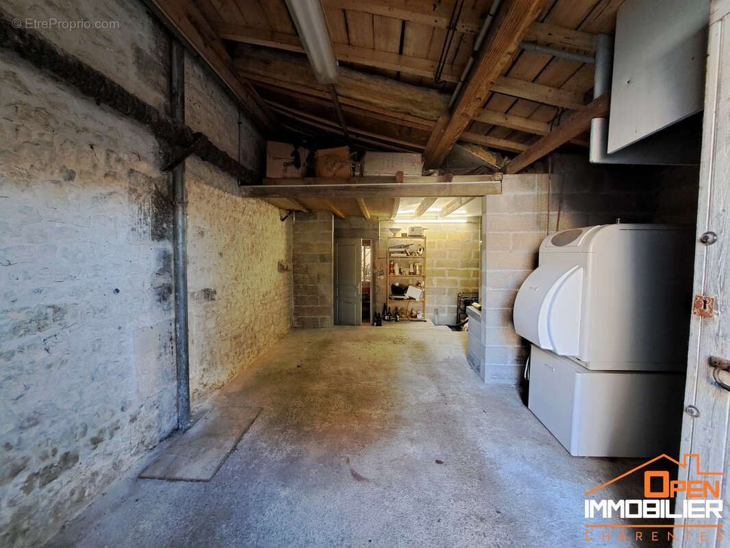 Maison à CRITEUIL-LA-MAGDELEINE