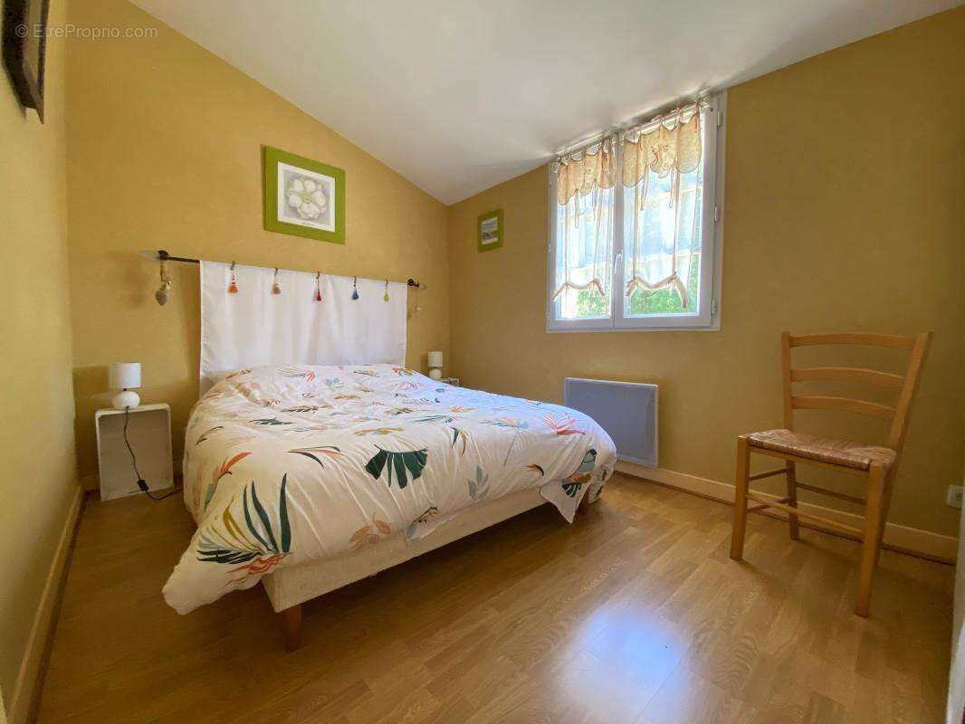Maison à LES MATHES