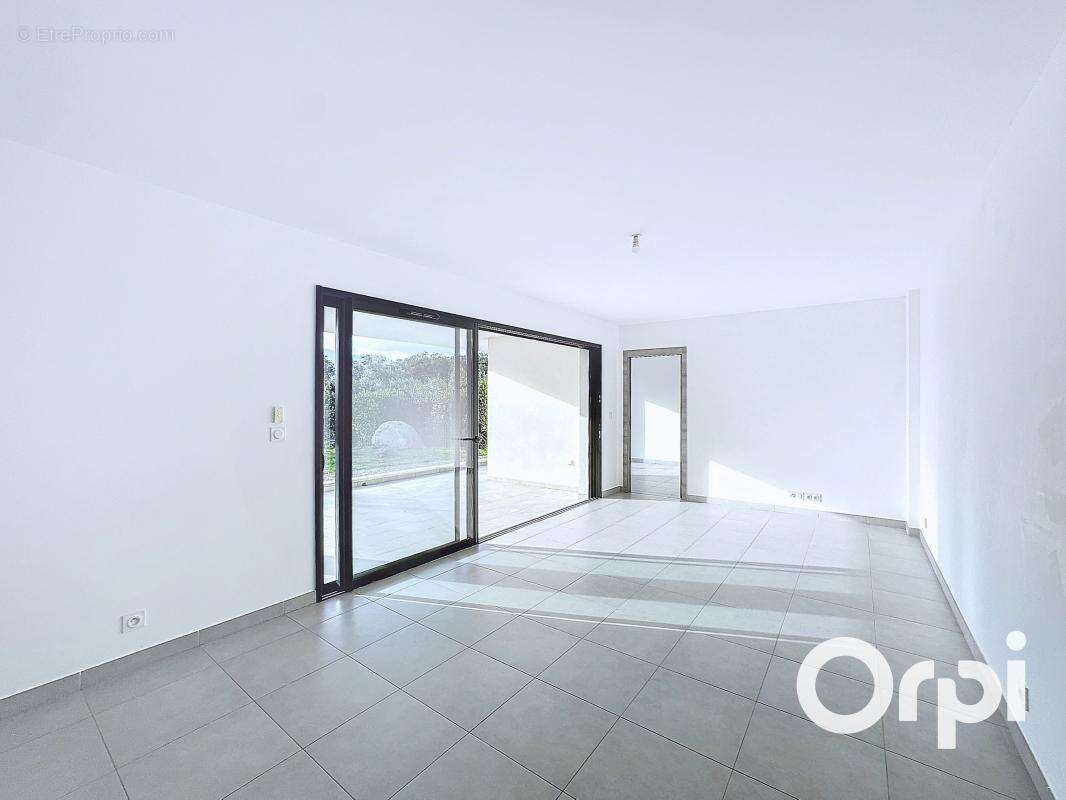 Superbe Appartement T4  avec jardin proche centre de Porto-Vecchio - photo 3