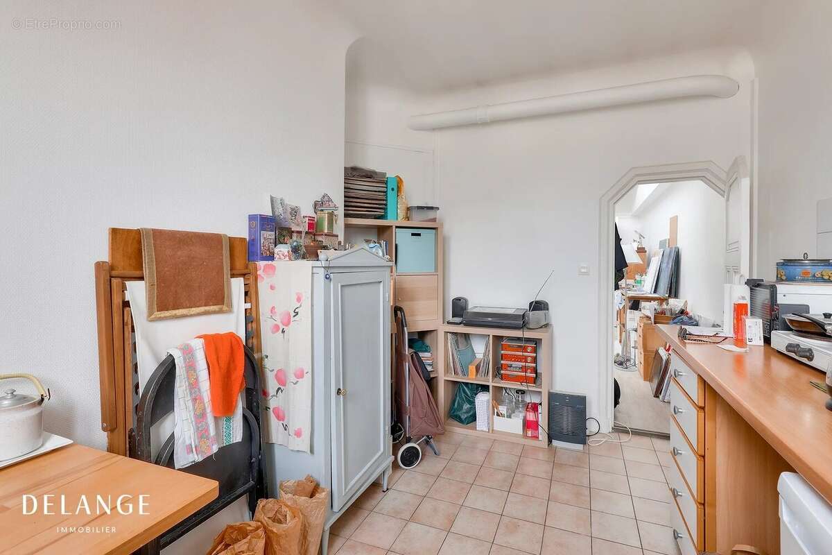 Appartement à PARIS-14E