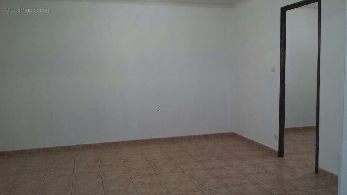 Appartement à CHATEAUNEUF-LES-MARTIGUES