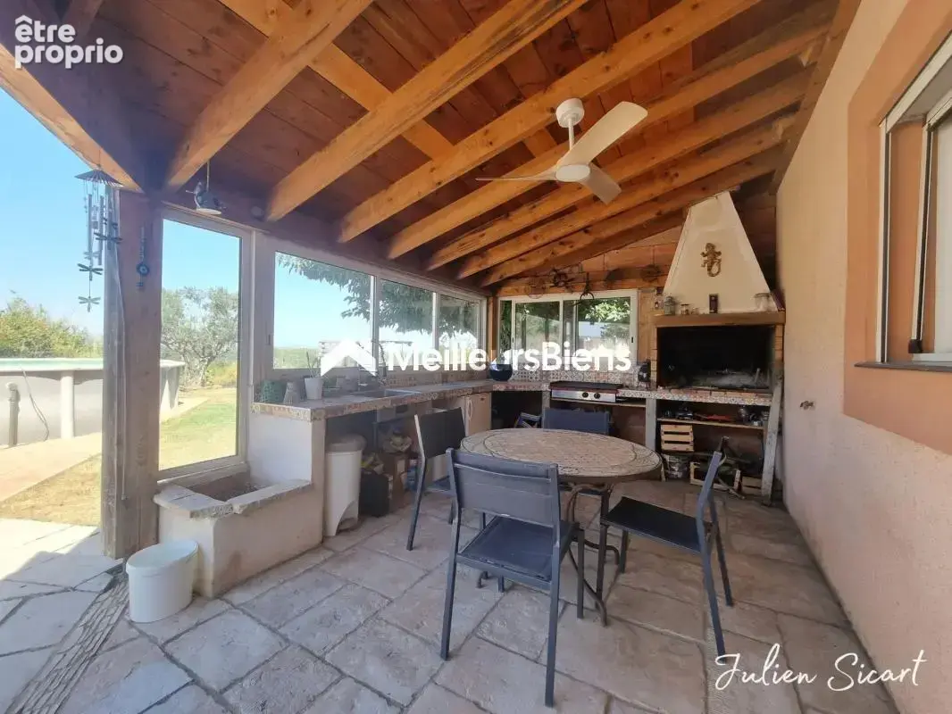 Maison familiale de 161 m² avec grand garage, jardin et piscine - photo 6