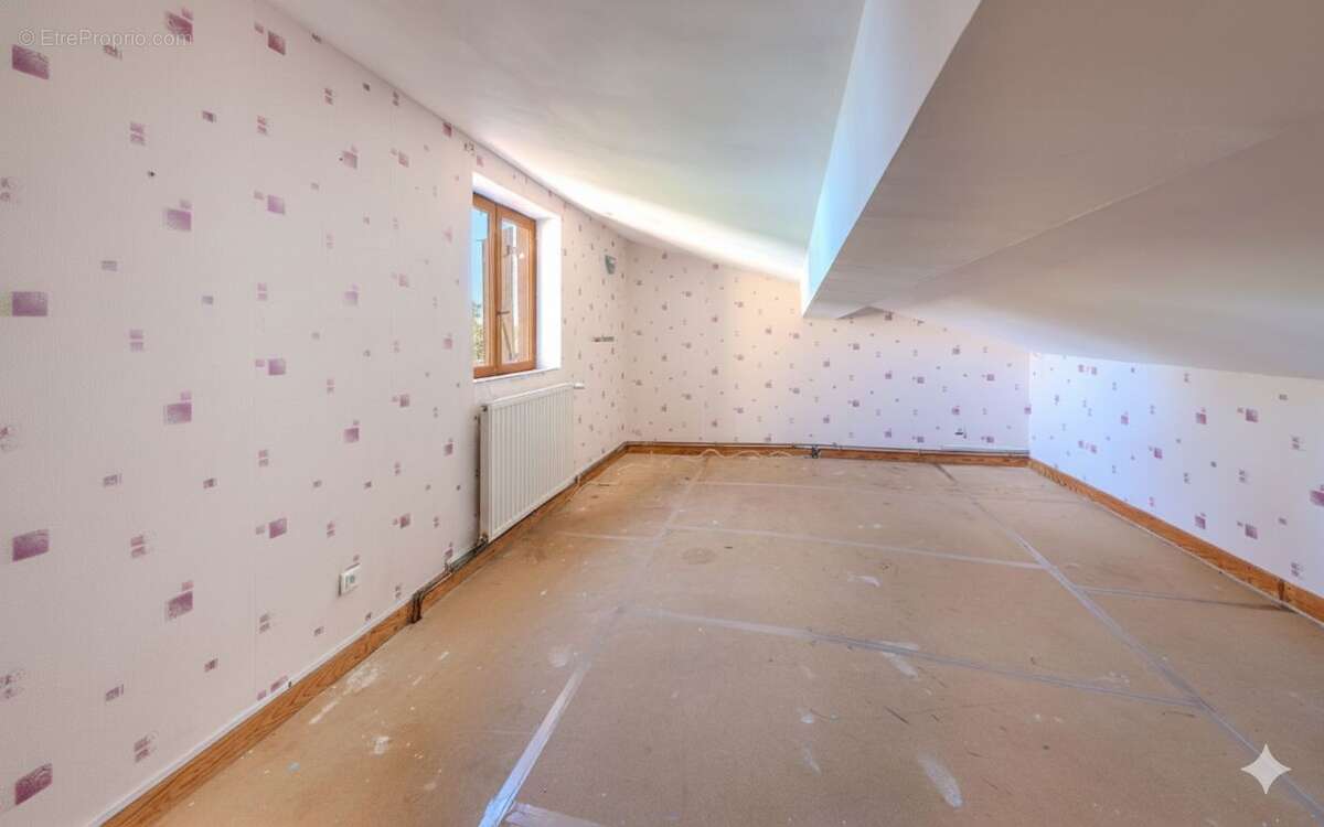 Maison à CHAMPENOUX