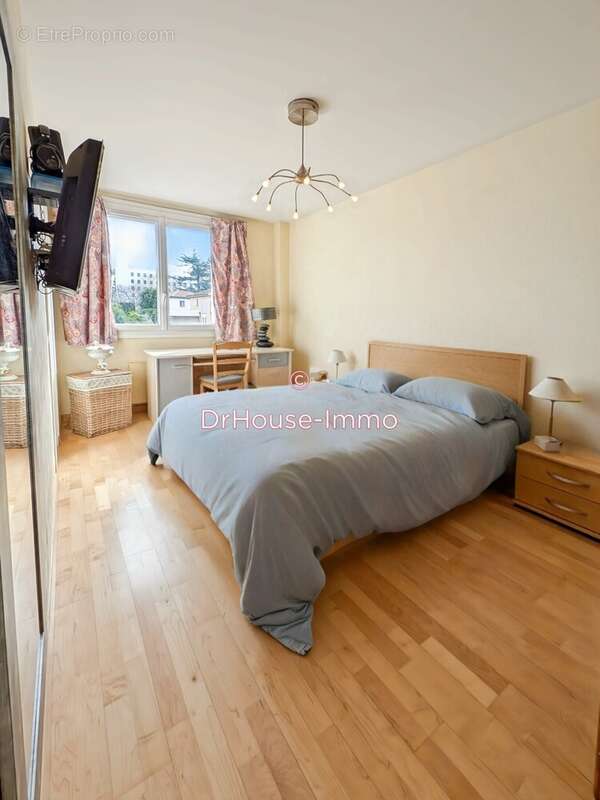 Appartement à LYON-5E