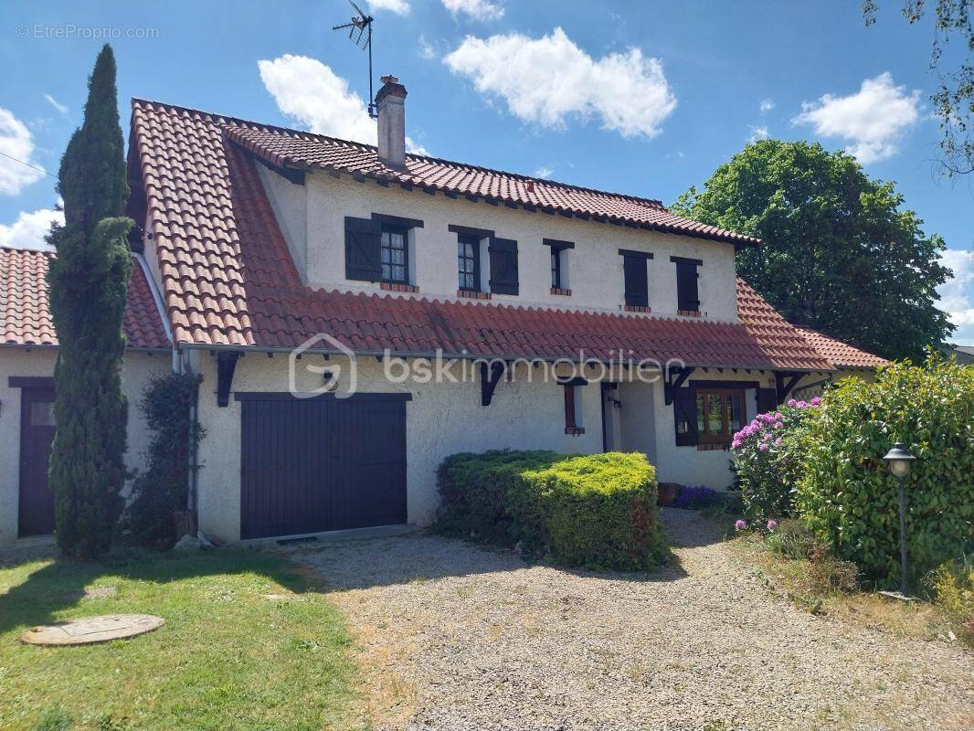Maison à GUILLY