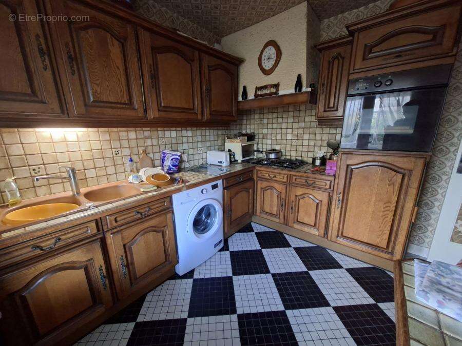 Maison à LA SUZE-SUR-SARTHE