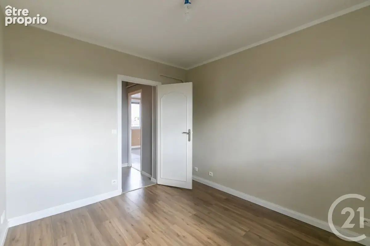 Appartement 4 pièces 62 m² à vendre à Champigny-Sur-Marne (94500) - photo 12