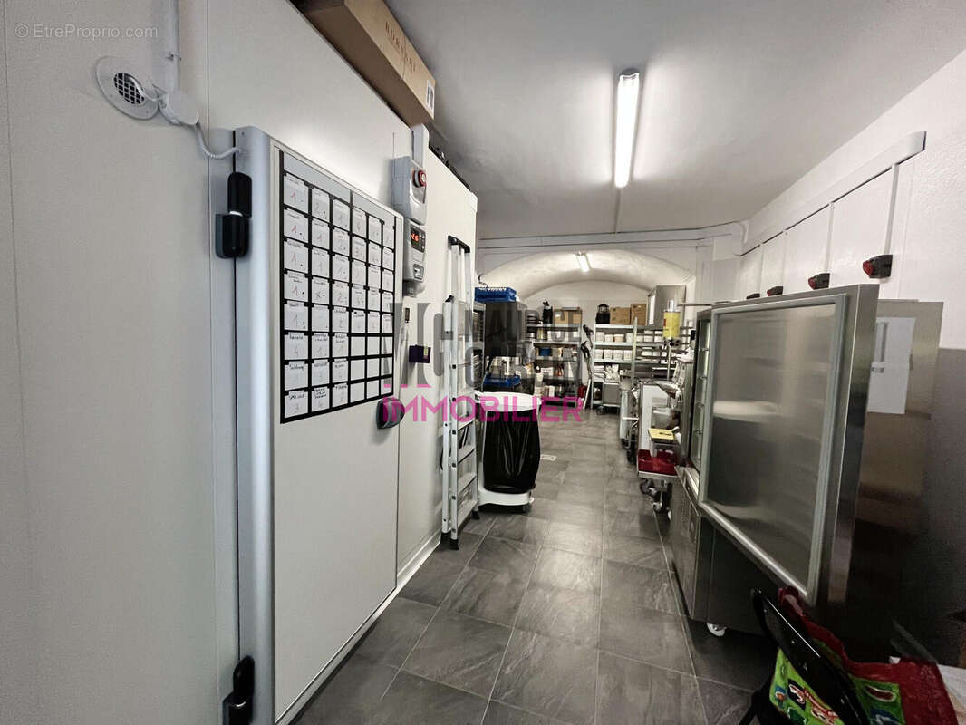 Autre à FONTAINE-DE-VAUCLUSE