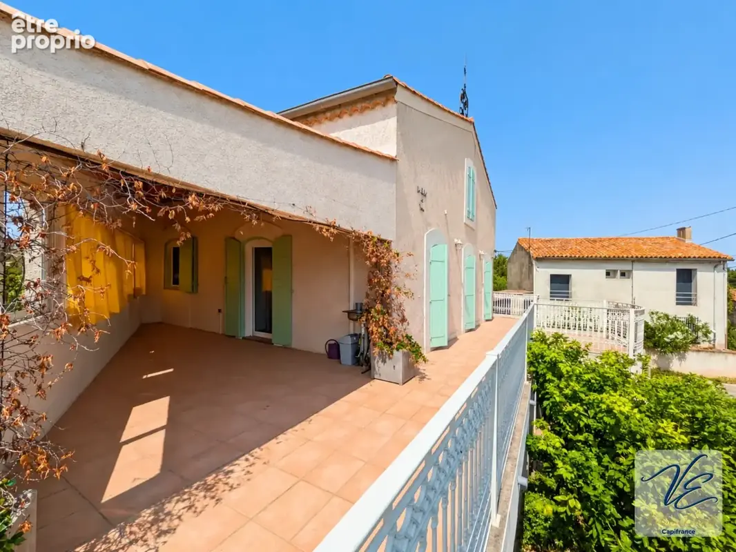 Maison de caractère – 6 chambres, ascenseur, terrasse et vue sur les vignes – villedaigne - photo 2