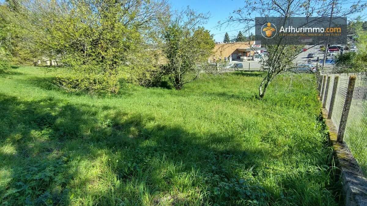 Terrain à LAROQUE-D&#039;OLMES