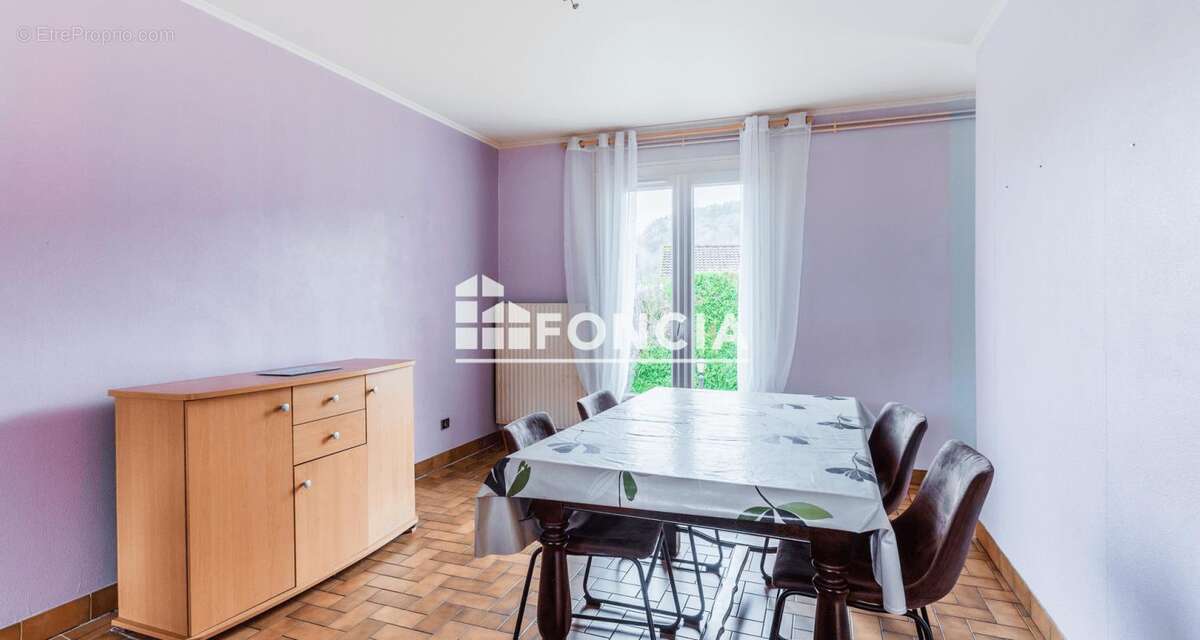 Maison à NOVEANT-SUR-MOSELLE