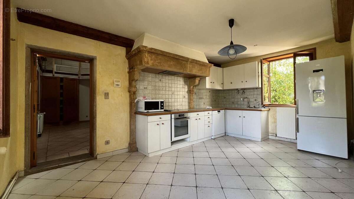 Photo 9 - Maison à LA TOUR-DE-SALVAGNY