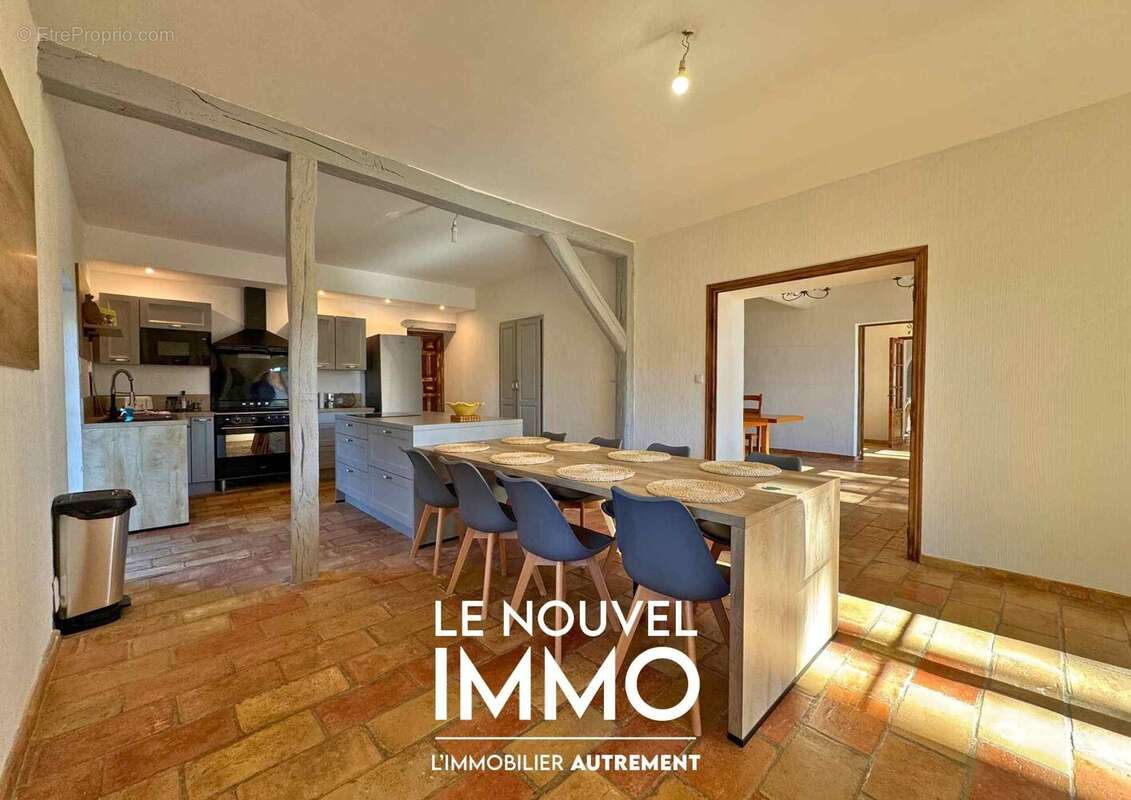 Maison à PELISSANNE