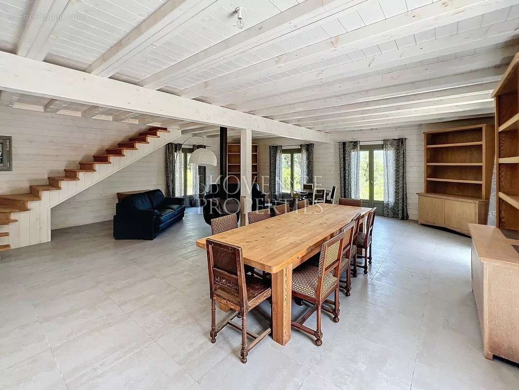 Maison à CHATEAUVERT