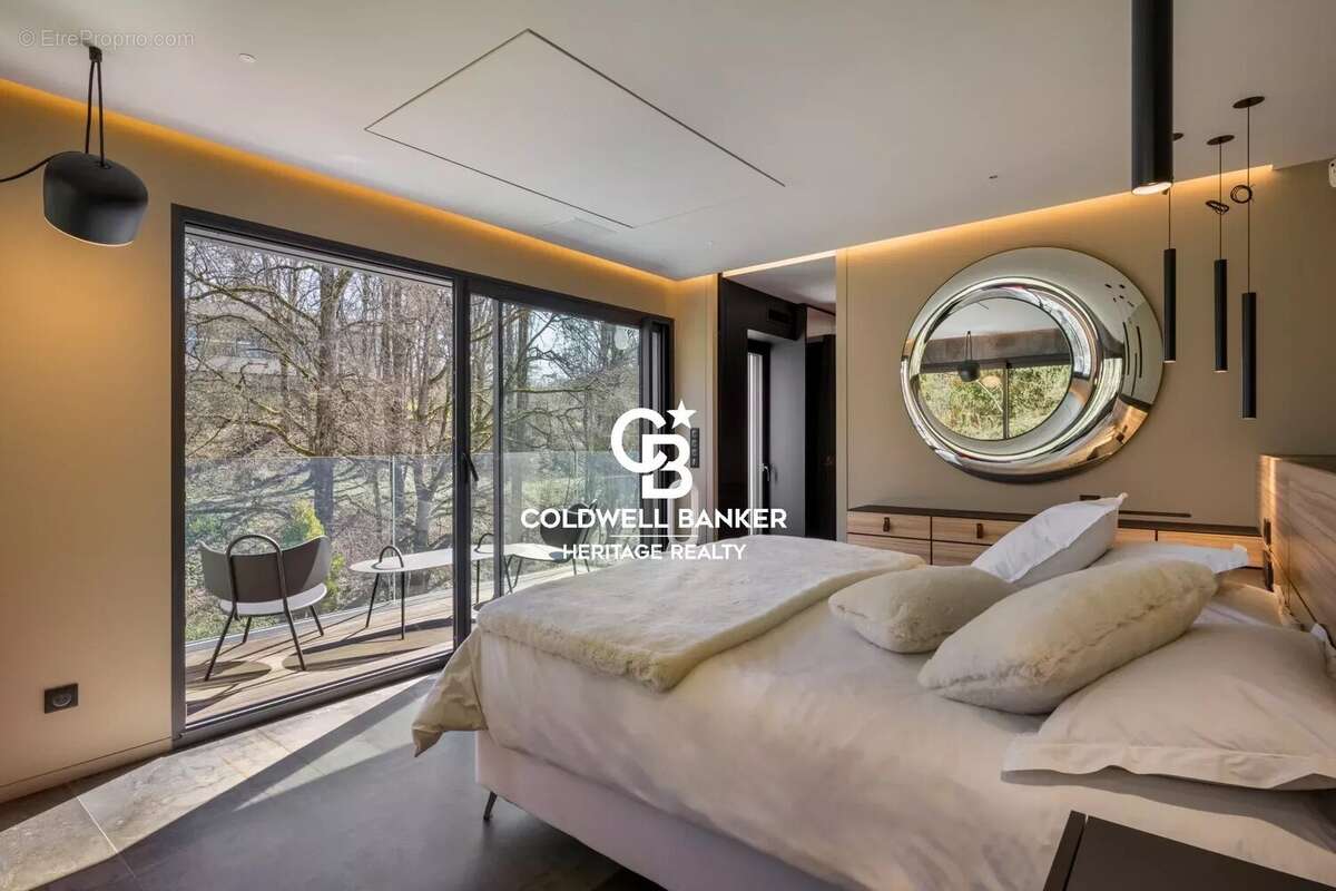 Maison à CHARBONNIERES-LES-BAINS